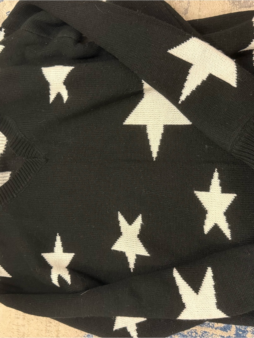 Black Star Pattern V‑Neck women's Sweater